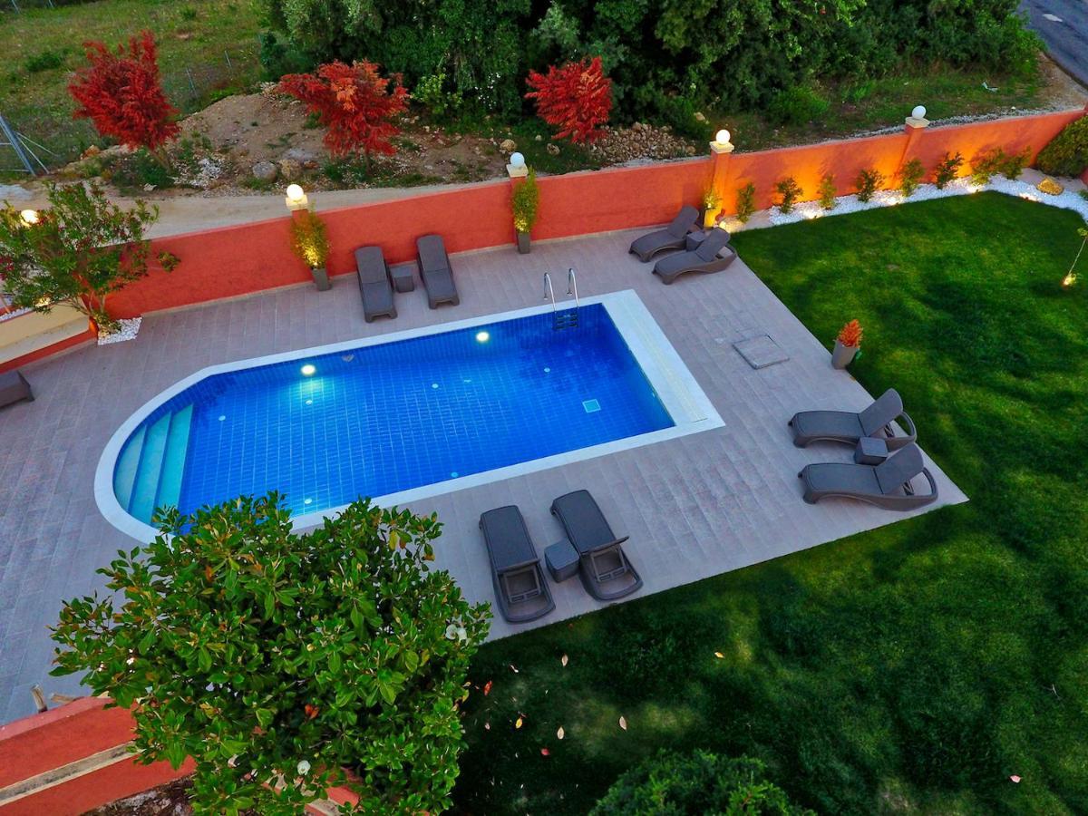 Villa Alex Szinarádesz Kültér fotó