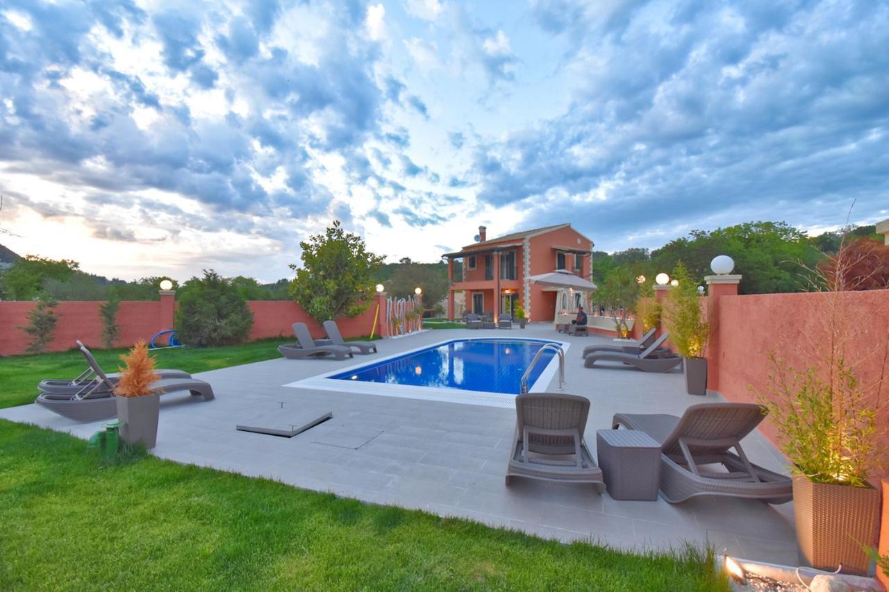Villa Alex Szinarádesz Kültér fotó